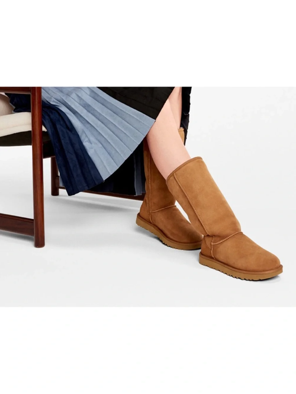 UGG Chestnut Suede Mid-Calf Sheepskin Cozy Boots size 10